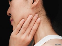 <b>杏耀资金不要笑:女人的狂笑会导致下巴脱臼</b>