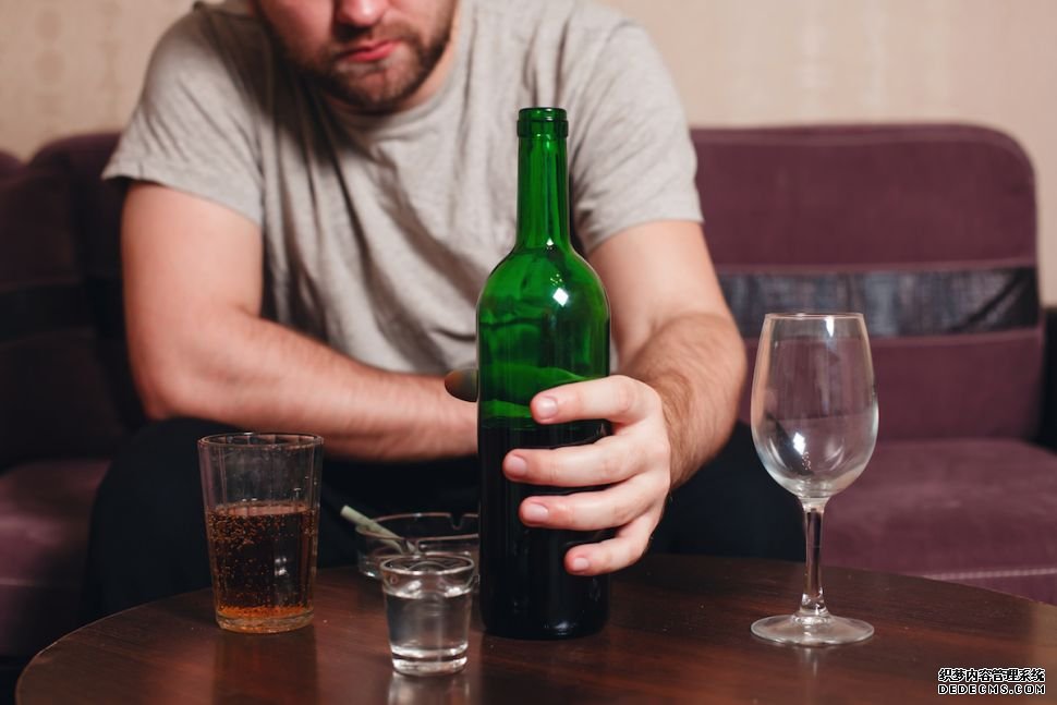 杏耀平 台是哪个旗下根据科学研究，为什么人们喝醉后会变得刻薄