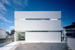 <b>杏耀的信誉FujiwaraMuro建筑事务所建造了一个极简</b>