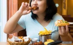 <b>“不饿，就是馋”是怎么回杏耀手机客户端事？</b>