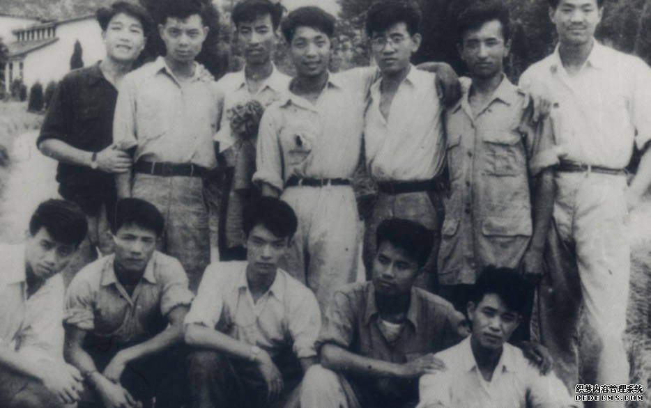 2号站测速袁隆平的学生证上,有志愿军战士的留言……