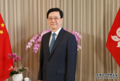 <b>2号站代理特首民望調查｜李家超得50.4分微跌0.</b>