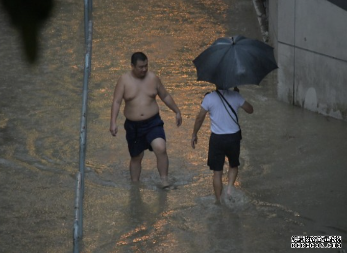 世紀暴雨．捐款賑災︱東華三院、沐鸣平台官网樂善堂分別撥200萬及100萬元 支援受影響弱勢社群